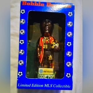 MLS. EDDIE POPE 2002 LIMITED EDITION